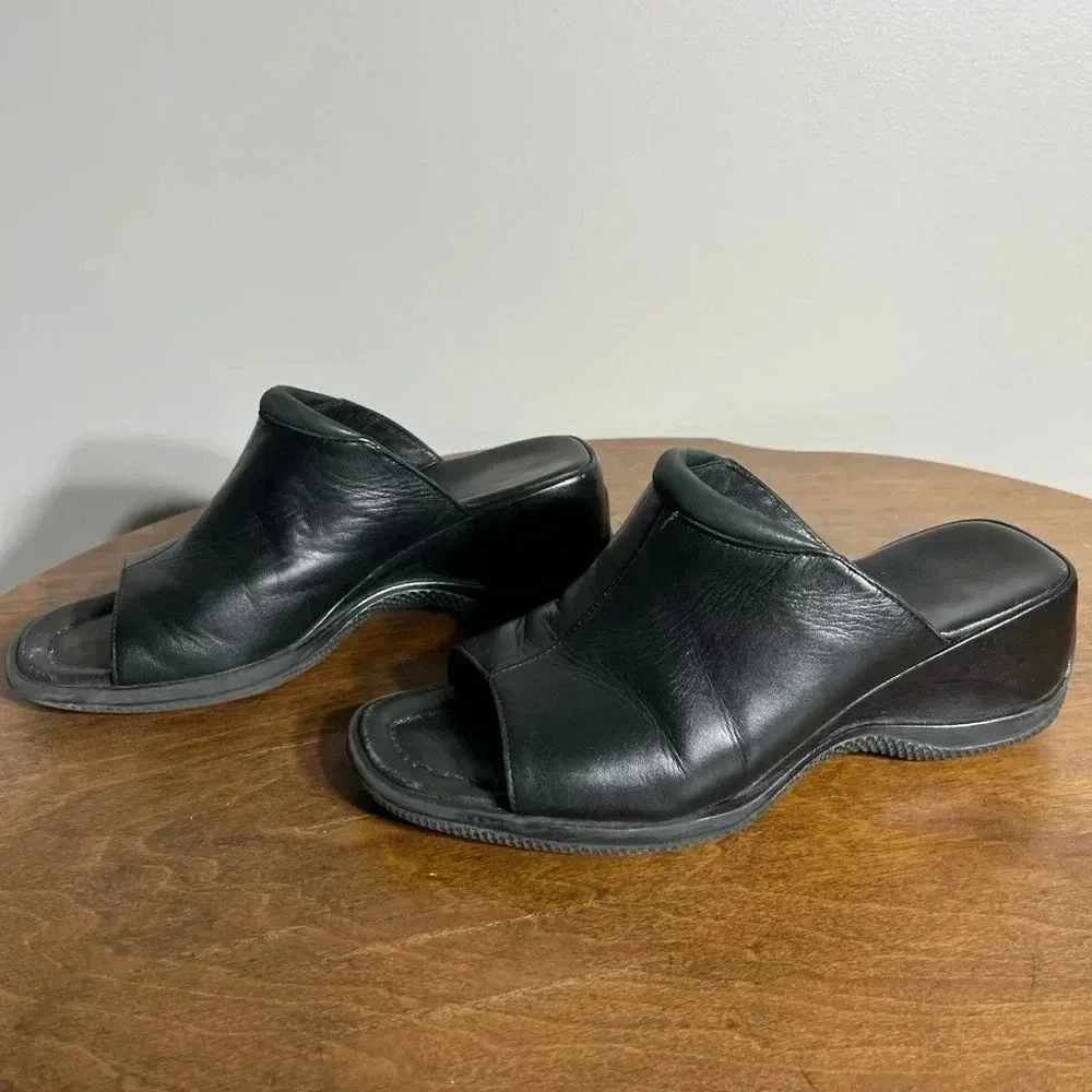 Ecco black open